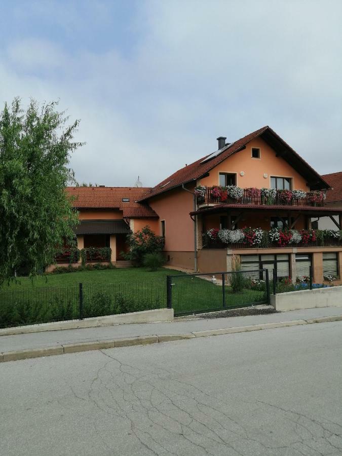 Apartment Pavlesic Slunj Eksteriør billede